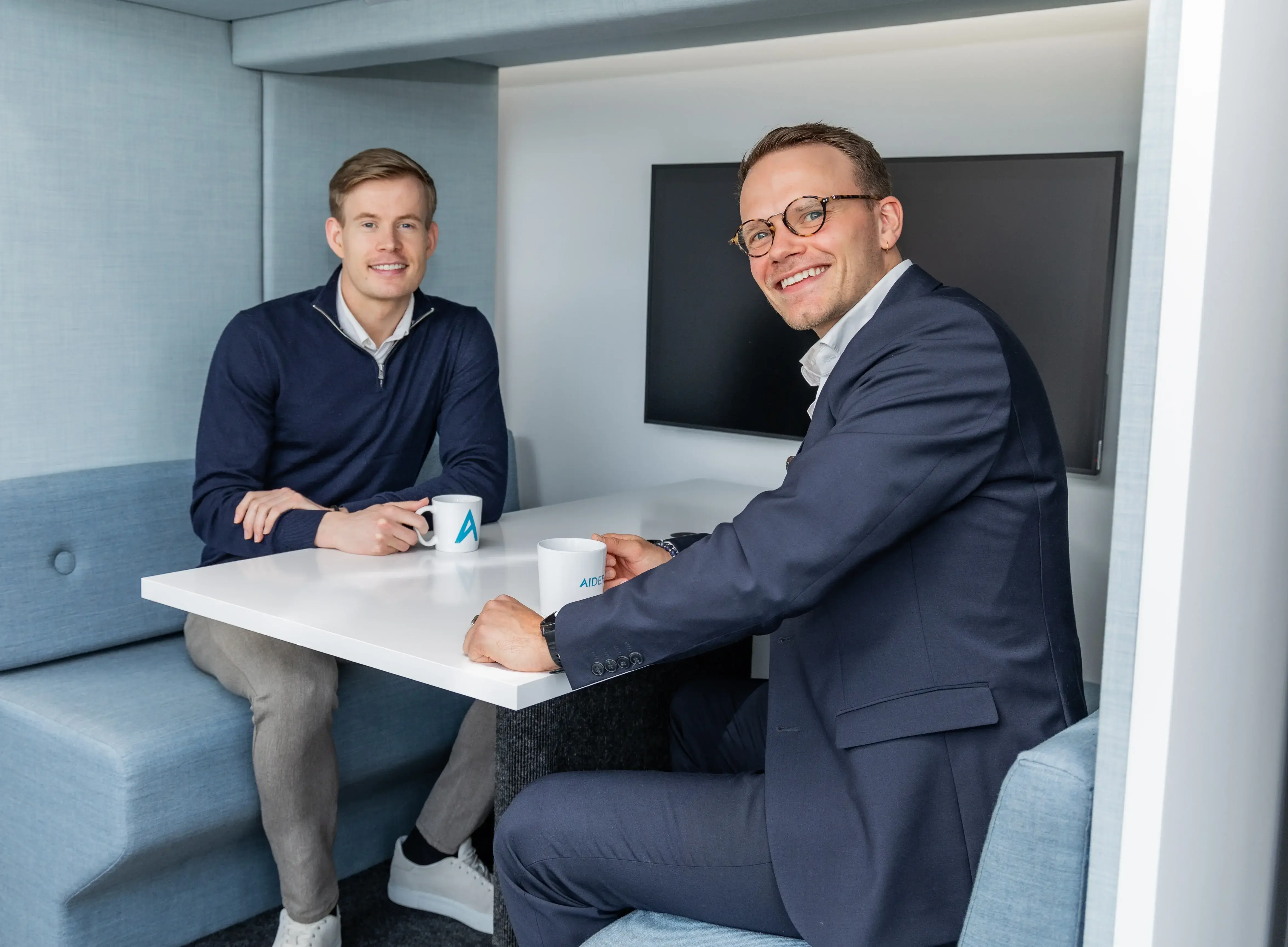 Ascender Vest 39-1 webp